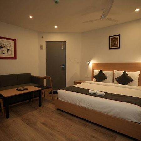 Grand Ganpat Hotell Vellore Eksteriør bilde