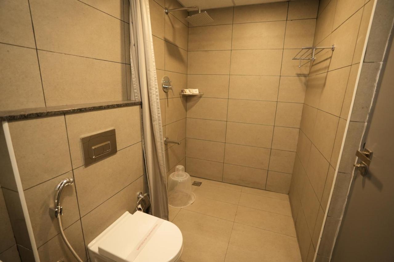 Grand Ganpat Hotell Vellore Eksteriør bilde