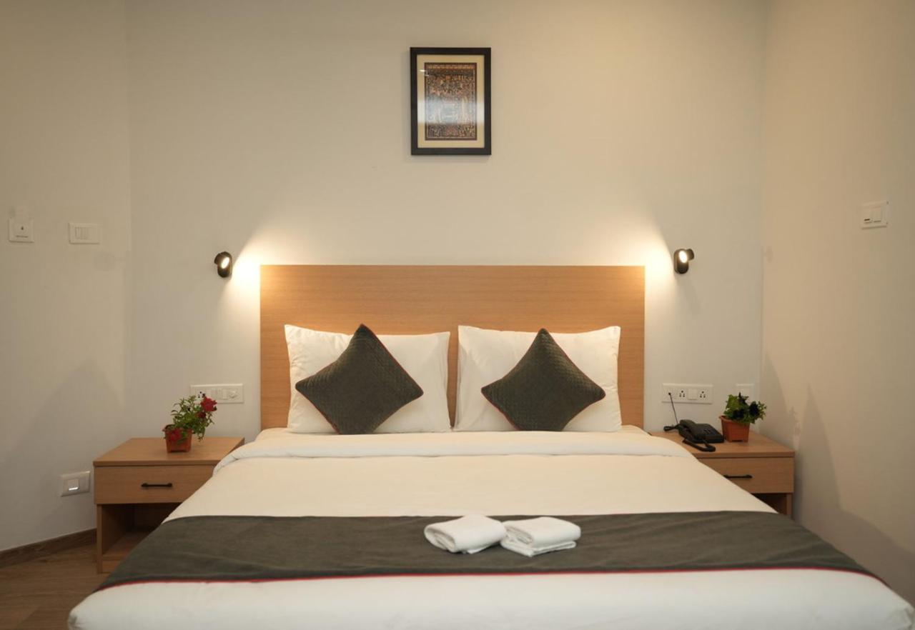 Grand Ganpat Hotell Vellore Eksteriør bilde